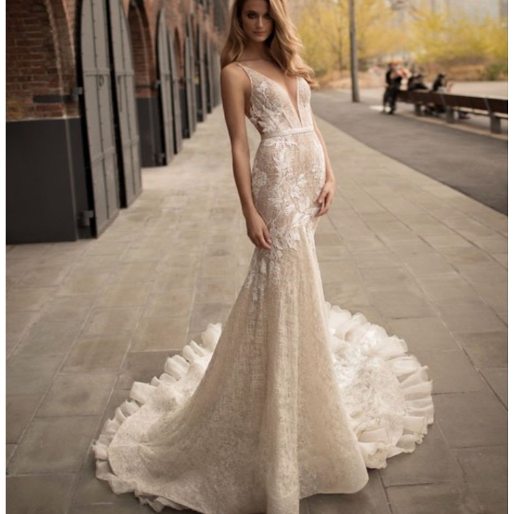Berta Bridal Brooklyn 18-14 size 4